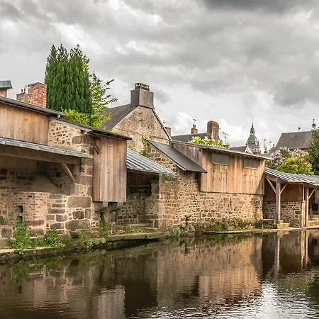 Les Chevaliers De Malte Campeggio Villedieu-les-Poëles